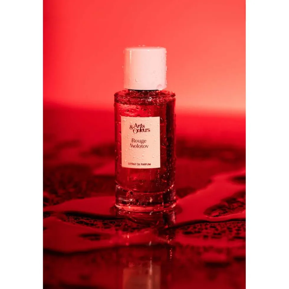 arts-odeurs-rouge-molotov-ext-IgzgAtio-2.webp Outlet Arts & Odeurs Rouge Molotov Extrait De Parfum