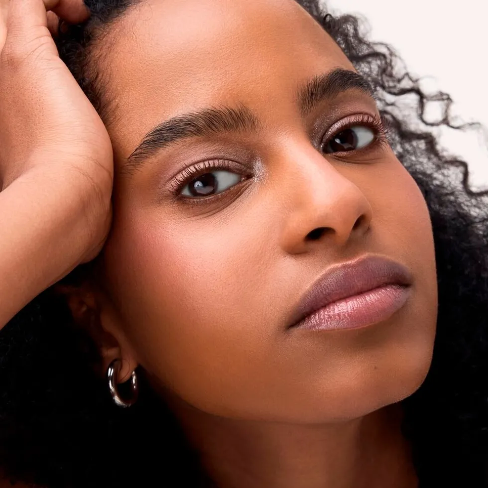 catrice-diamond-treasures-020-XhWLvHOZ-5.webp Online Catrice Diamond Treasures 020 Fairy Dust Cream To Powder Eyeshadow