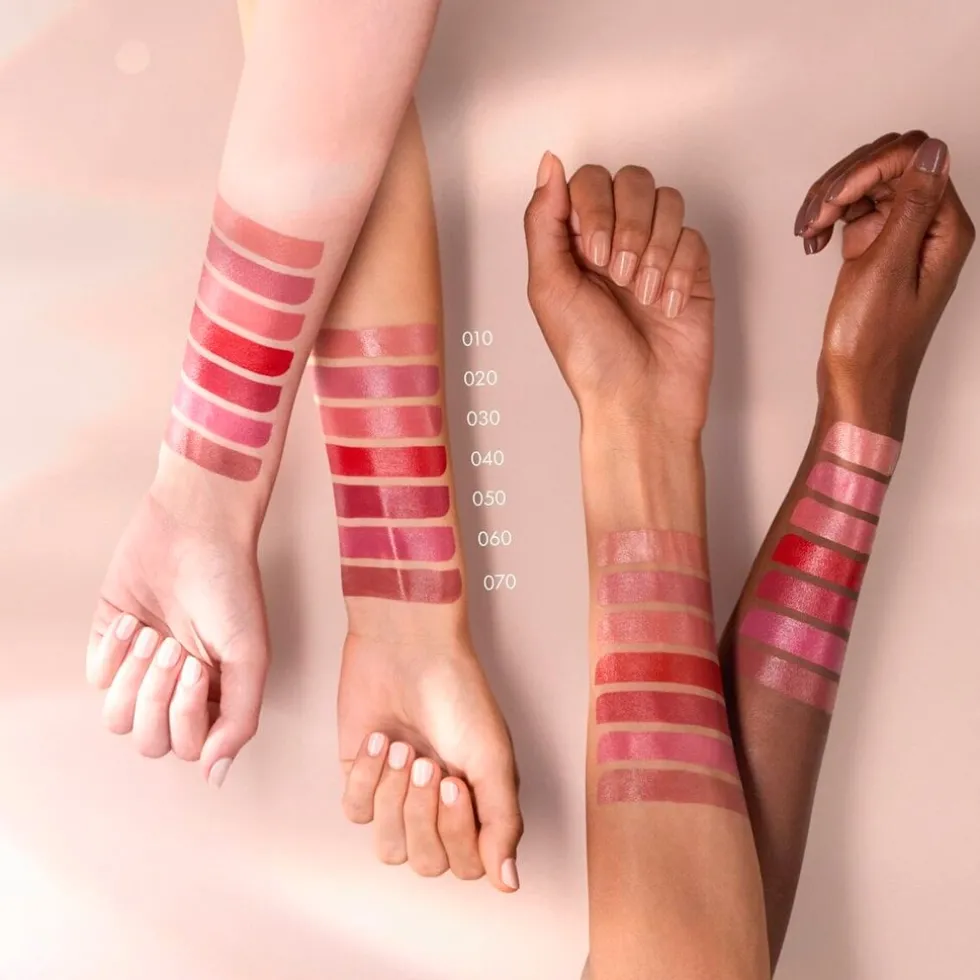 catrice-shine-bomb-070-hottie-YfhaQrSY-3.webp New Catrice Shine Bomb 070 Hottie Lipstick