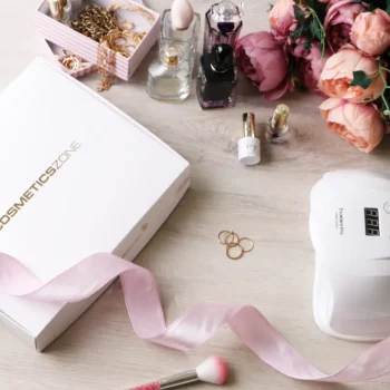 Outlet Cosmetics Zone Hypoallergene Hybride Starterkit Met LED Lamp Compleet