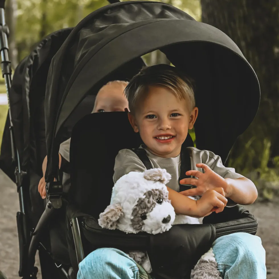 deryan-luxe-elena-dubbele-bugg-omClRCdd-4.webp Online Deryan Luxe Elena Dubbele Buggy Inclusief Regenhoes