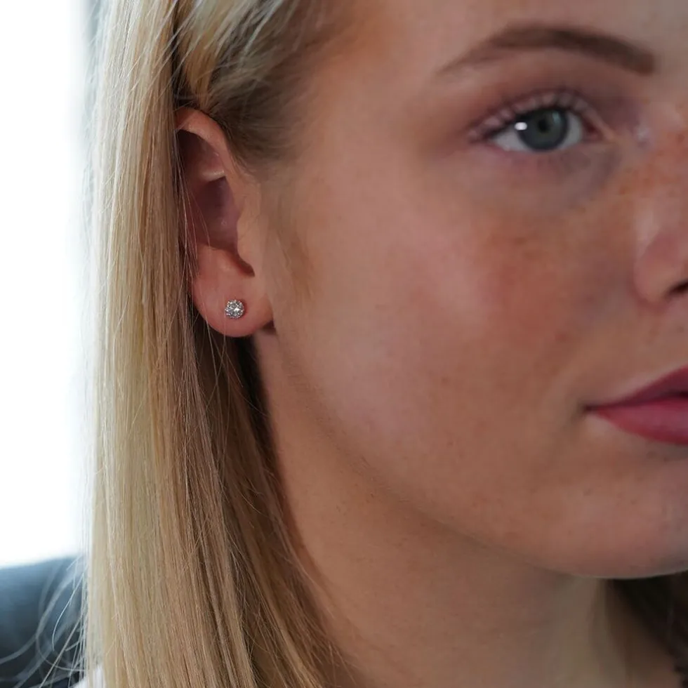 di-lusso-14k-gouden-oorstekers-jYTwJFSr-2.webp Outlet Di Lusso 14K Gouden Oorstekers – 0.90 Ct Lab Grown Diamant