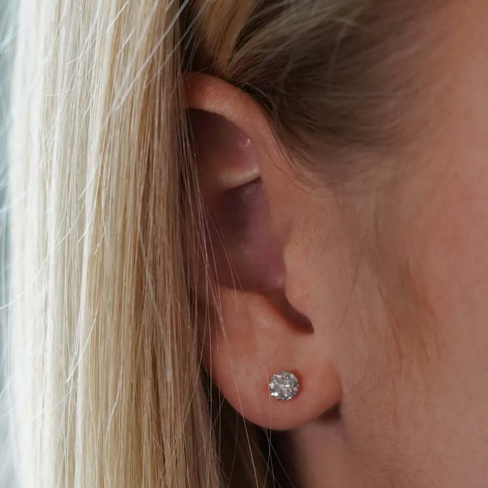 di-lusso-14k-gouden-oorstekers-jYTwJFSr-3.webp Outlet Di Lusso 14K Gouden Oorstekers – 0.90 Ct Lab Grown Diamant