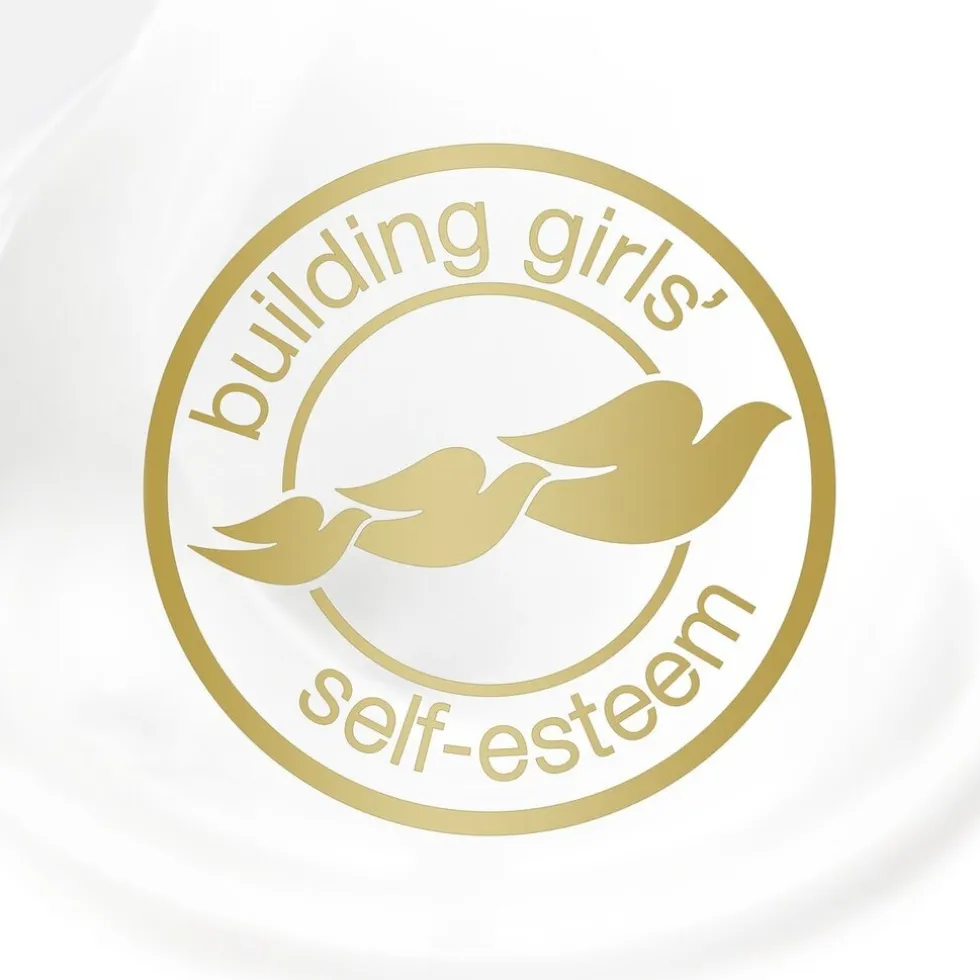 dove-advanced-care-beauty-fini-byAJqKAH-4.webp Online Dove Advanced Care Beauty Finish Antitranspirant Deodorant Spray