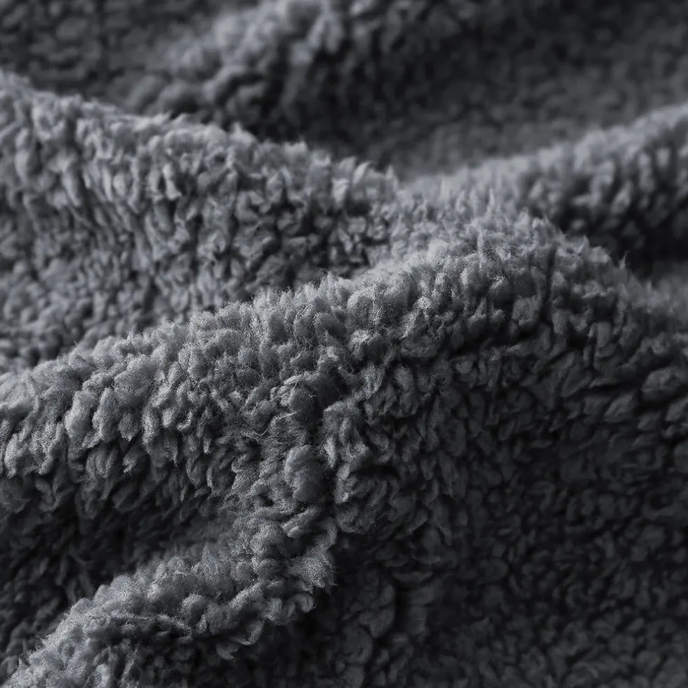 eleganzzz-dekbedovertrek-teddy-VxnVEGSy-2.webp New Eleganzzz Dekbedovertrek Teddy Pluche - Anthracite 140x200/220cm