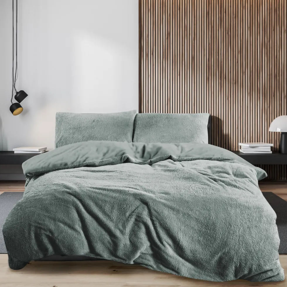 eleganzzz-dekbedovertrek-teddy-jGViUVpY-1.webp Discount Eleganzzz Dekbedovertrek Teddy Pluche - Jade 140x200/220cm