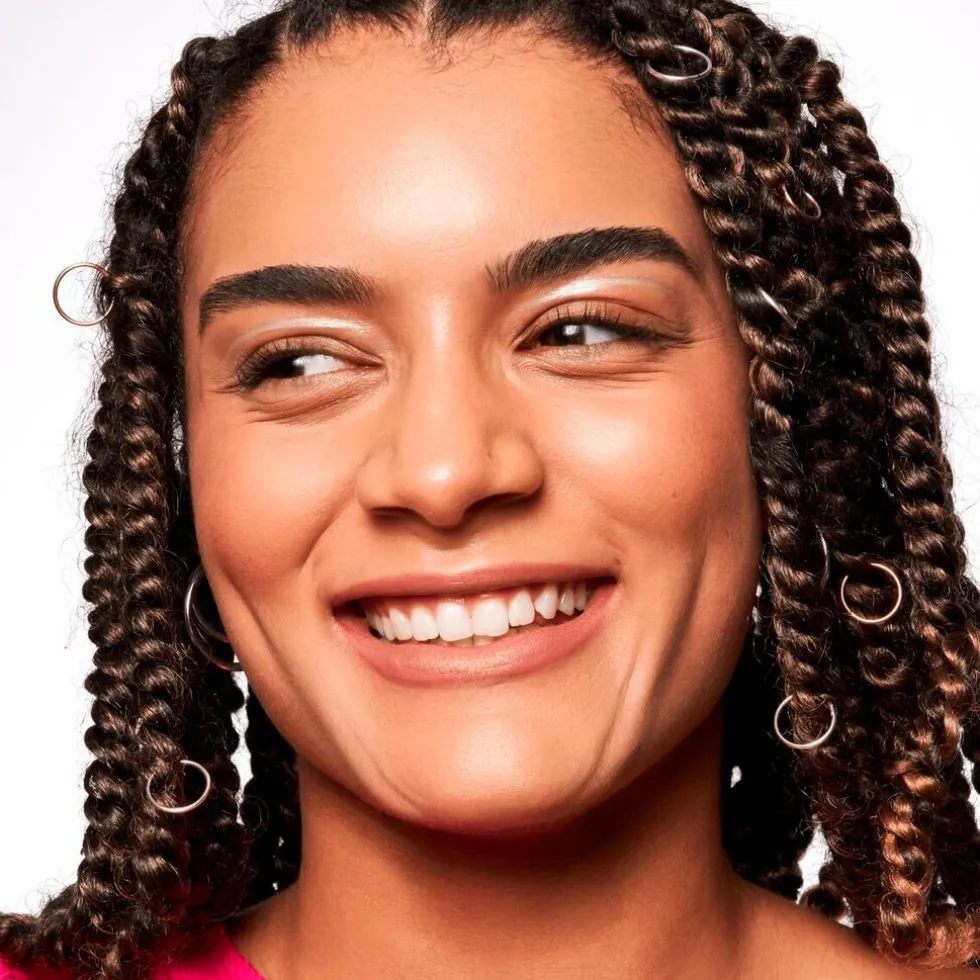 essence-60-skin-tint-onLcTJjB-3.webp New Essence 60 Skin Tint