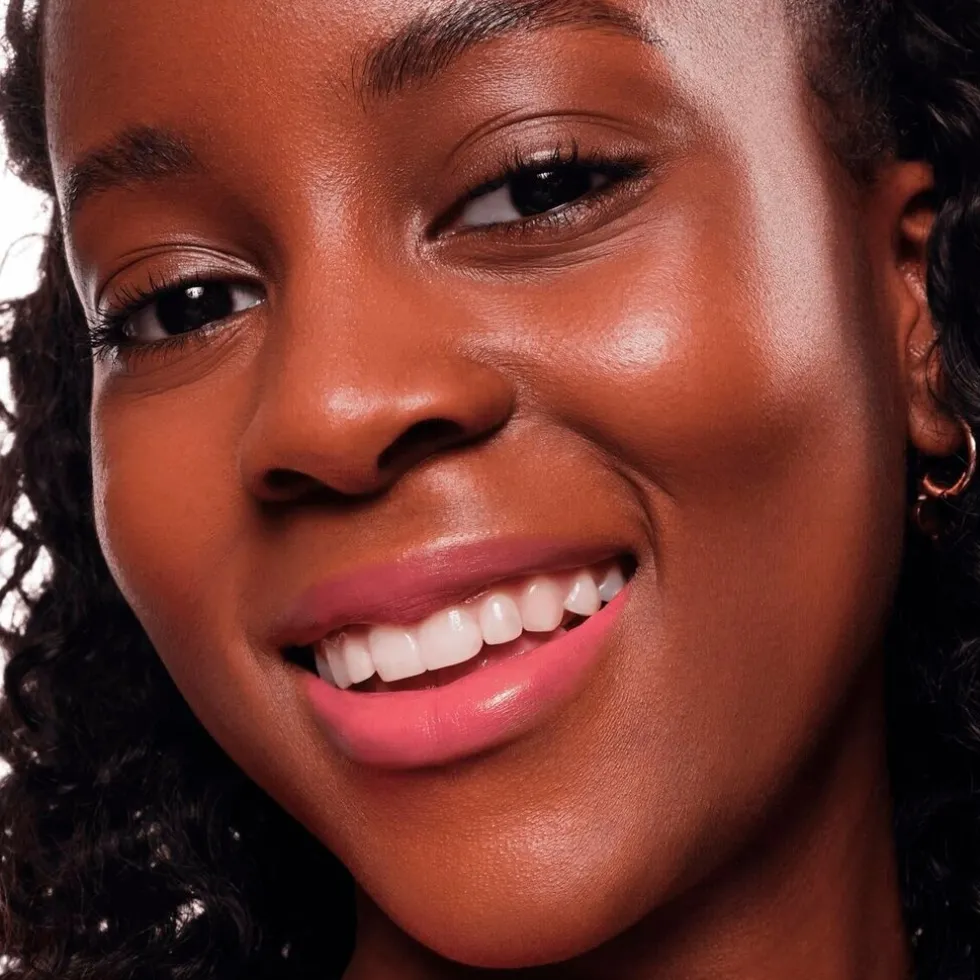 essence-satin-glow-03-rose-and-XxlvoAhT-4.webp Best Essence Satin Glow 03 Rose And Shine Luminous Shine Lipstick