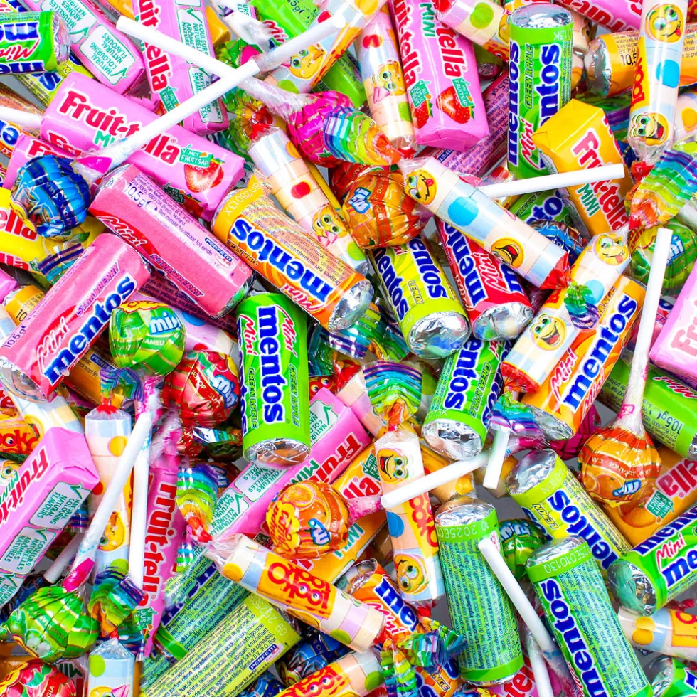 fruit-tella-mentos-chupa-chups-ygUBohnU-1.webp New Fruit-tella , Mentos, Chupa Chups & Look-O-Look Mini's Strooigoed Snoepmix XL
