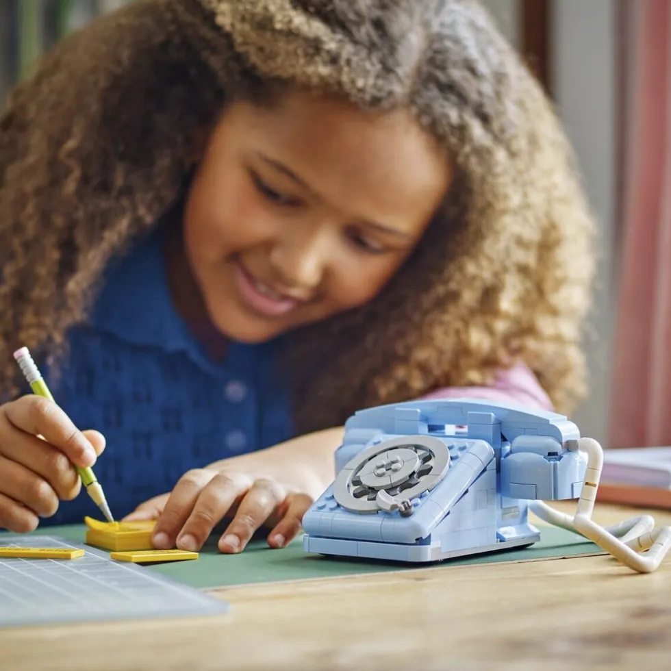 lego-creator-31174-3-in-1-retr-FbXdZZwy-5.webp Outlet LEGO Creator 31174 3-in-1 Retro Telefoon