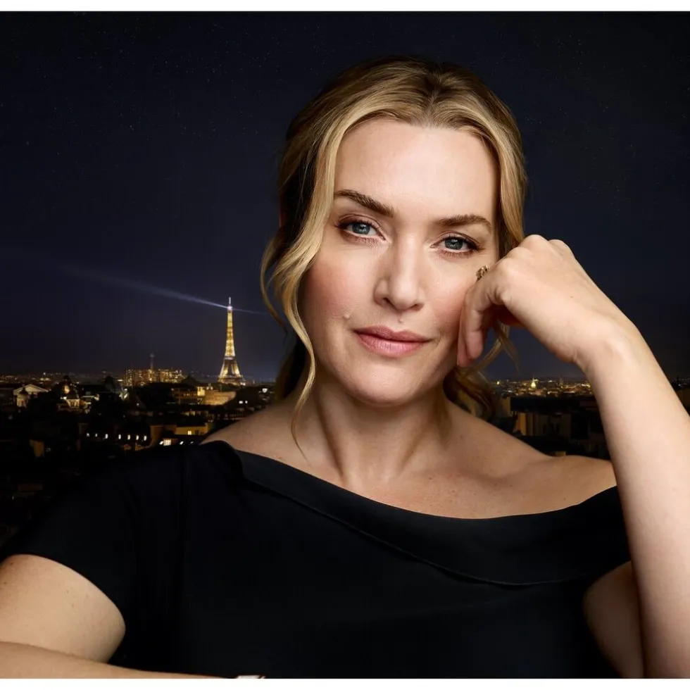 loral-paris-age-perfect-cell-r-YnPKtBKS-4.webp Outlet L'Oreal Paris L'Oréal Paris Age Perfect Cell Renaissance Midnight Serum