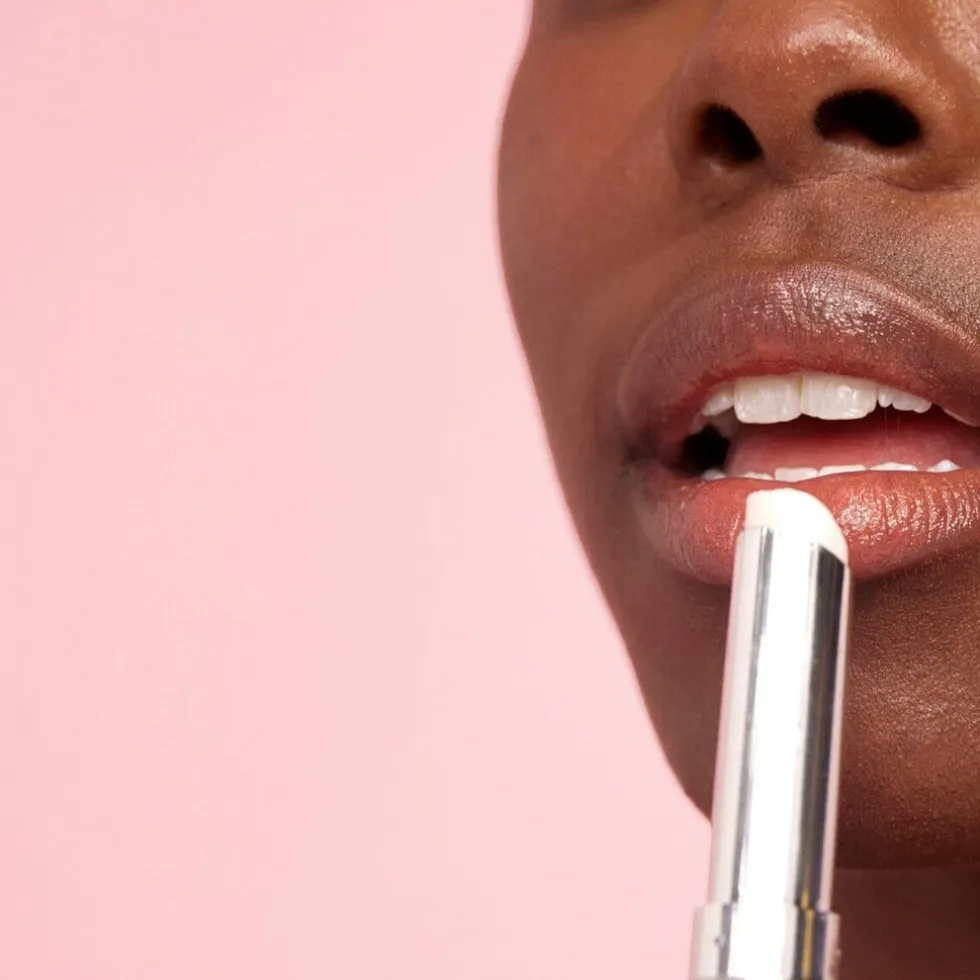 mcobeauty-glow-up-universal-co-SJkaOsfR-2.webp Fashion MCoBeauty Glow Up Universal Colour Changing PH Lip Balm