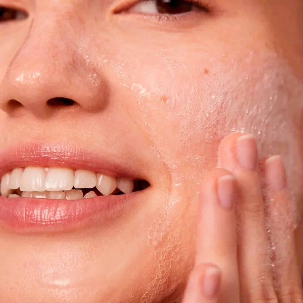 nivea-rose-care-micellair-rein-OecFdOeo-1.webp Outlet Nivea Skincare NIVEA Rose Care Micellair Reinigingsgel