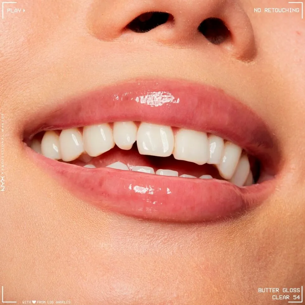 nyx-professional-makeup-butter-NxAhhPiZ-4.webp Best NYX Professional Makeup Butter Gloss 54 Clear Lipgloss