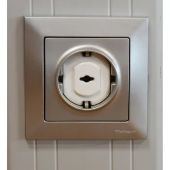 Clearance Sevibaby 8 Stuks Stopcontactbeschermers Met Sleutel