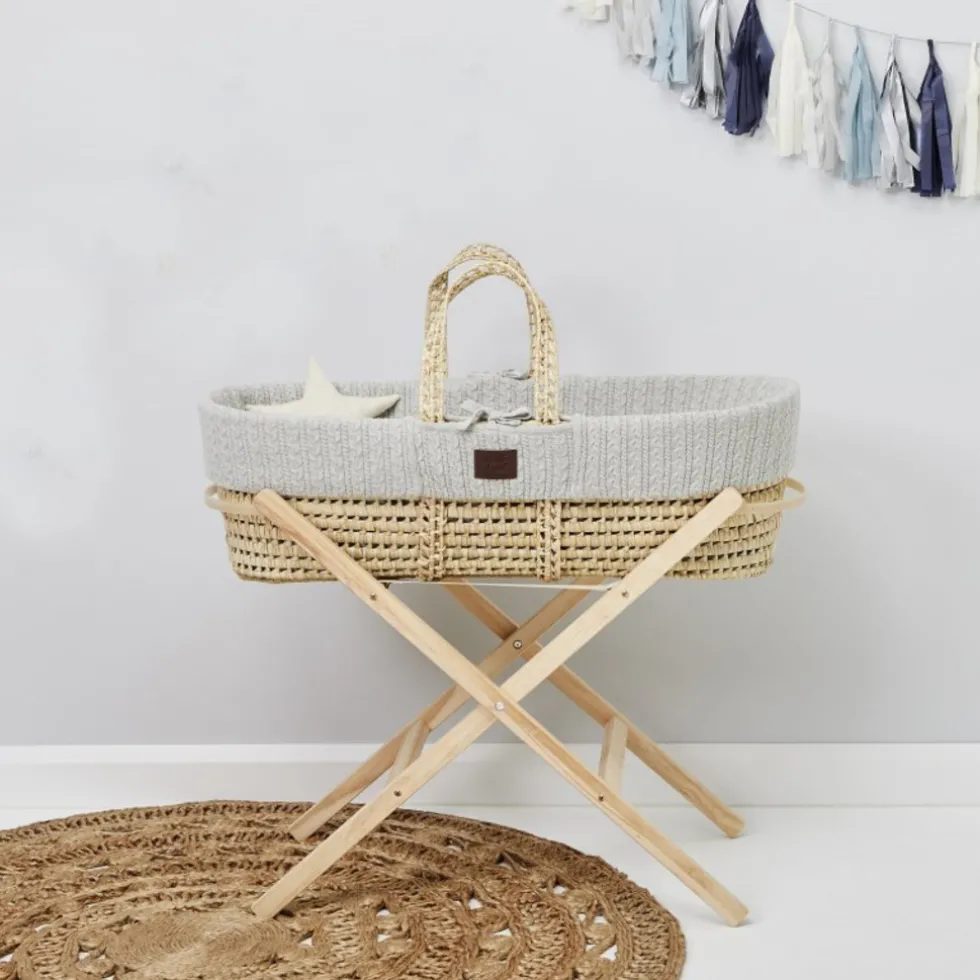 the-little-green-sheep-mozes-m-fbVodKzF-3.webp Online The Little Green Sheep Mozes Mand Knitted